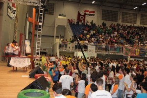 Mais de 3 mil jovens participam do Bote Fé Floripa