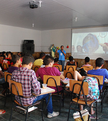 Jovens da Arquidiocese de Mariana participaram do I Encontro Arquidiocesano da Juventude Missionária