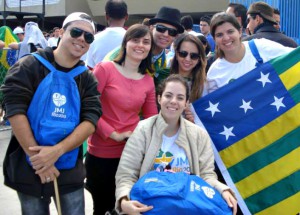 Amigos ajudaram Fernanda durante a JMJ